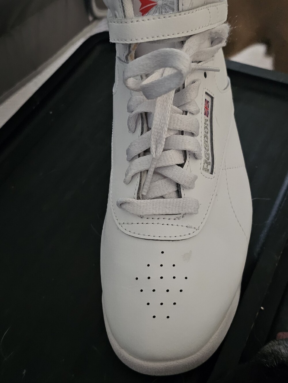 Vintage Free Style Reebok White High-Top Leather Sneaker 5411 - Picture 3 of 7